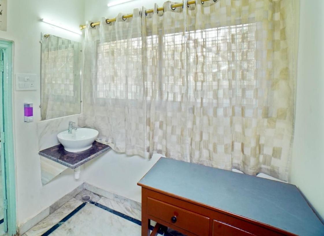 Shree Krishna Bhakti Ashram Hotel Vrindāvan Buitenkant foto