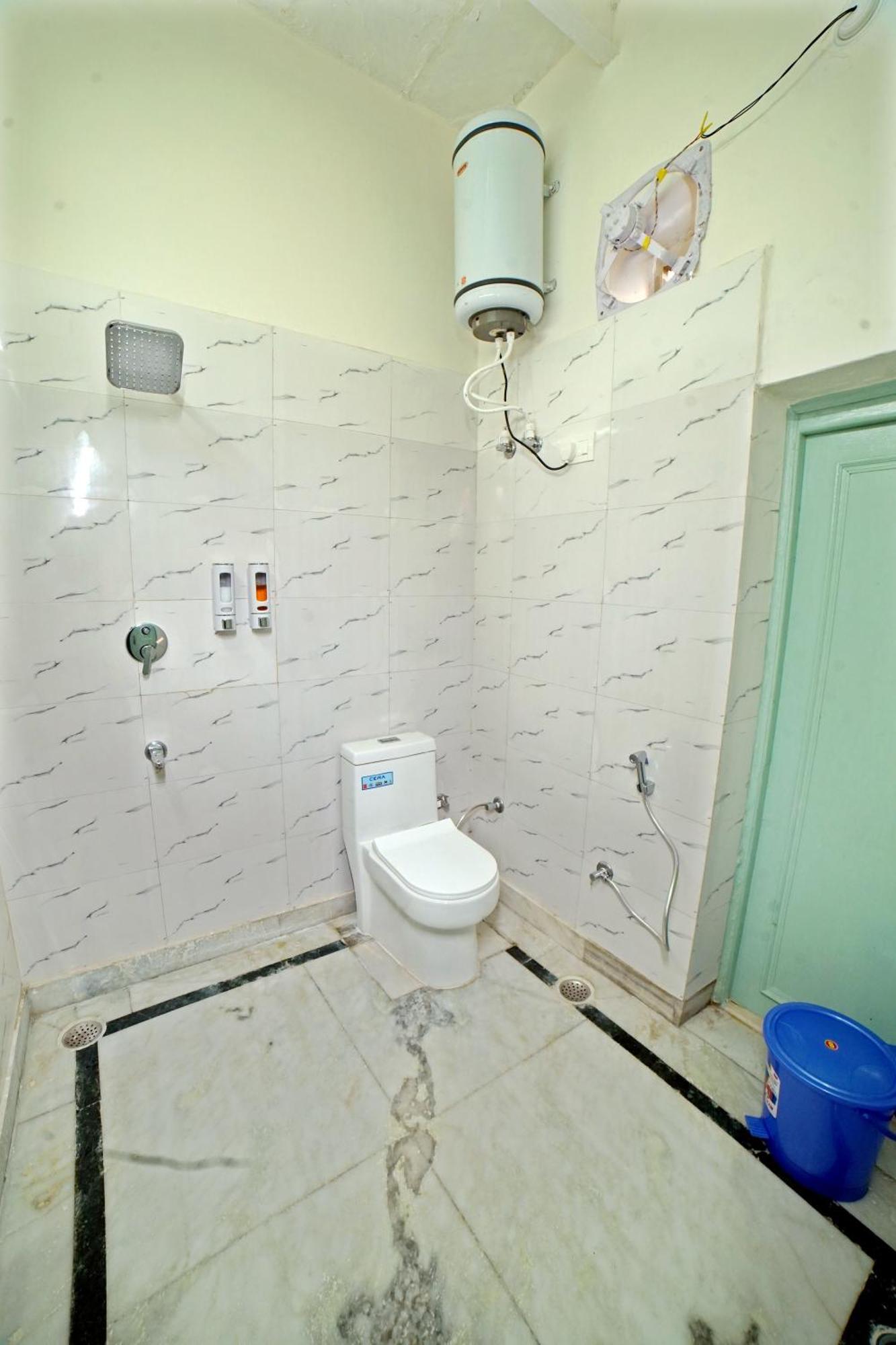 Shree Krishna Bhakti Ashram Hotel Vrindāvan Buitenkant foto