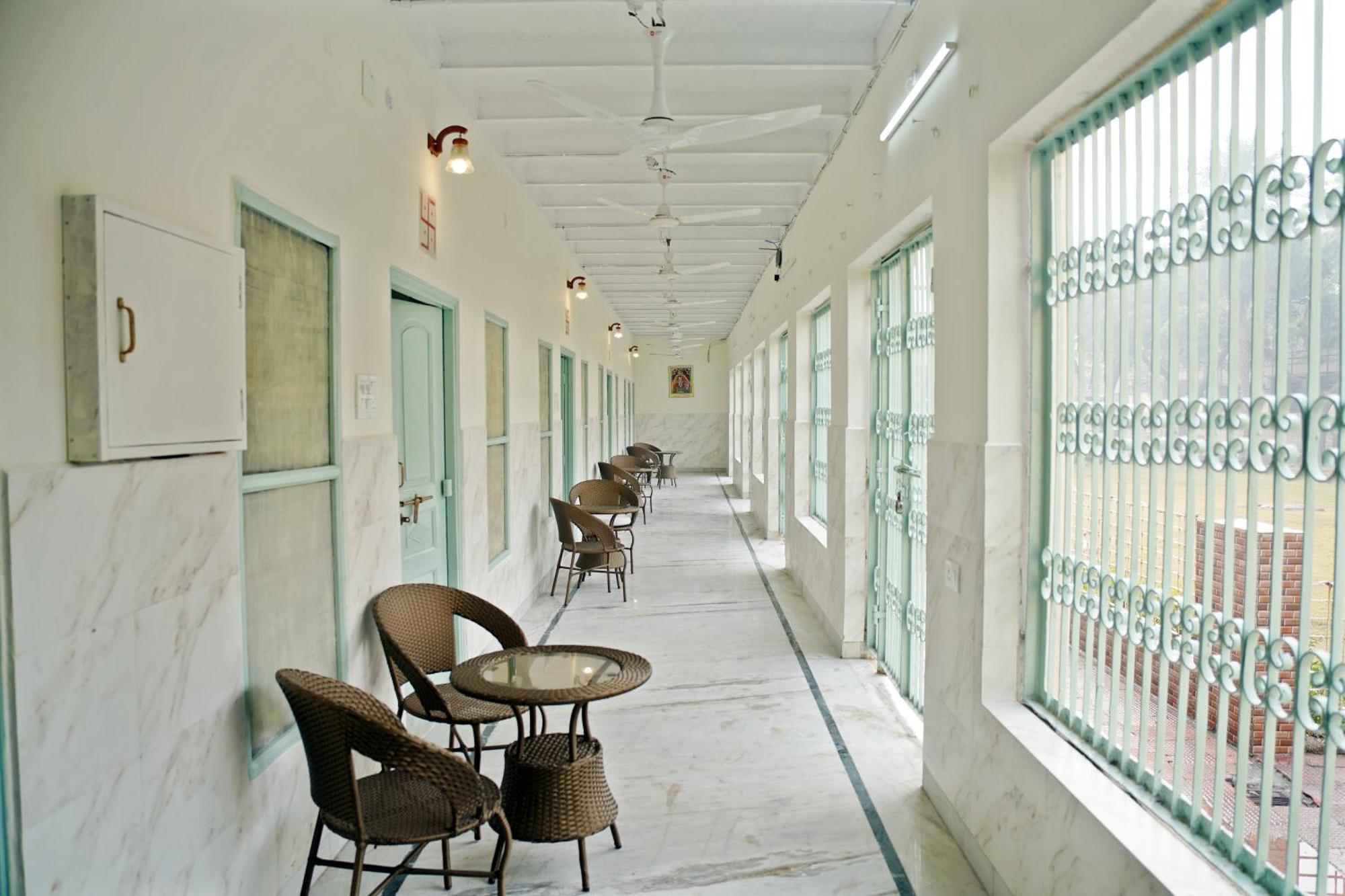 Shree Krishna Bhakti Ashram Hotel Vrindāvan Buitenkant foto
